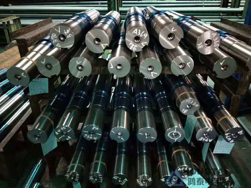 YBE2-315L2-4电机轴伸两端打孔、特殊法兰